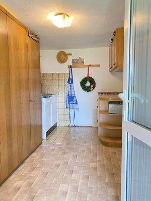 H12 EG Küche mit Ausgang zur Terrasse