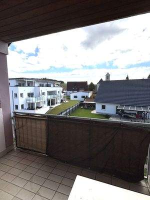 Überdachter Süd-Balkon