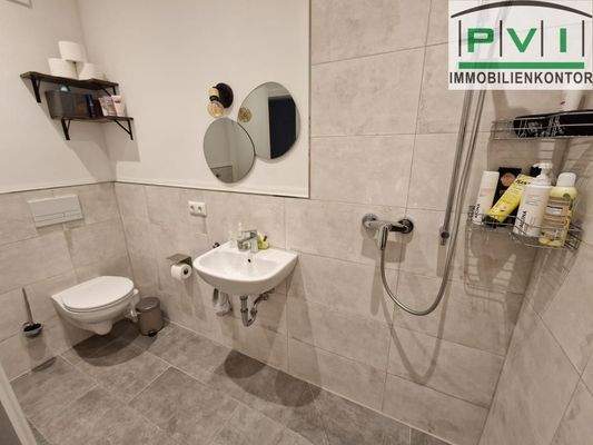 Gäste WC mit Dusche