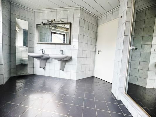 Erdgeschoss Elternbadezimmer