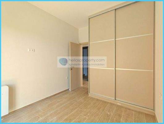 13ee80cf9d404797a7688a86d4c6049c-original