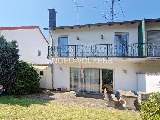 Garten & Rückansicht