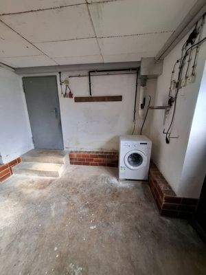 Garage mit WM-Stellplatz.jpg