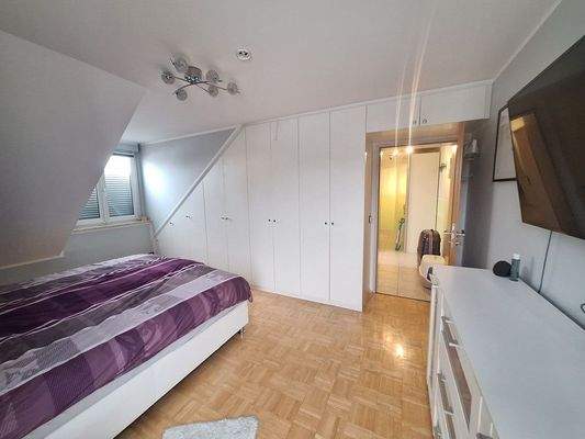 Schlafen mit Einbauschrank