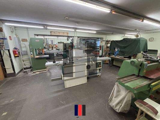 Halle Innenansicht 2