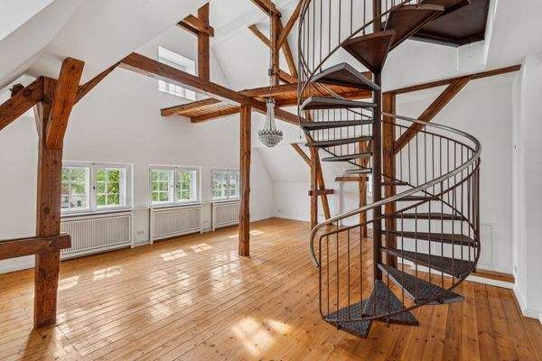 Einzigartiger Dachboden