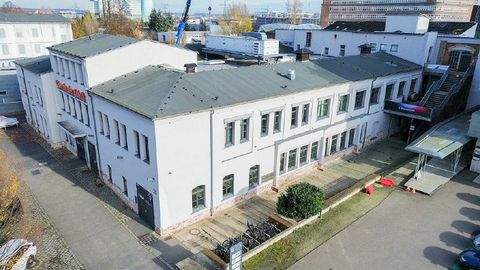 Dresden Halle, Dresden Hallenfläche