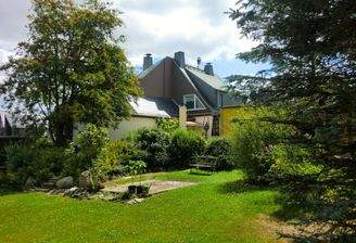 Hausansicht vom Garten