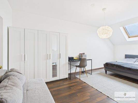 Elternschlafzimmer 2. OG