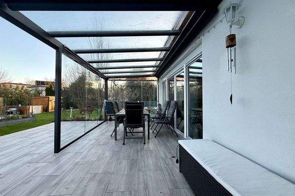 Überdachte Terrasse