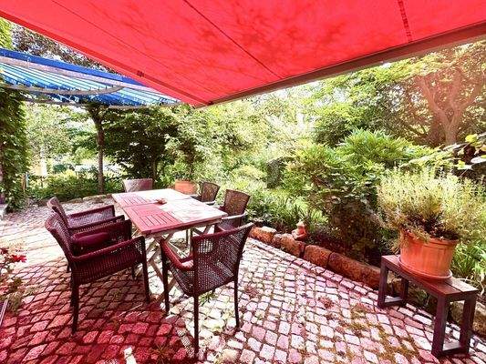 herrliche Terrasse inkl. Markise