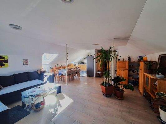 Wohnbereich Wohnung DG rechts