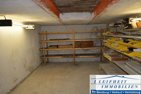 Kellerraum unter Garage