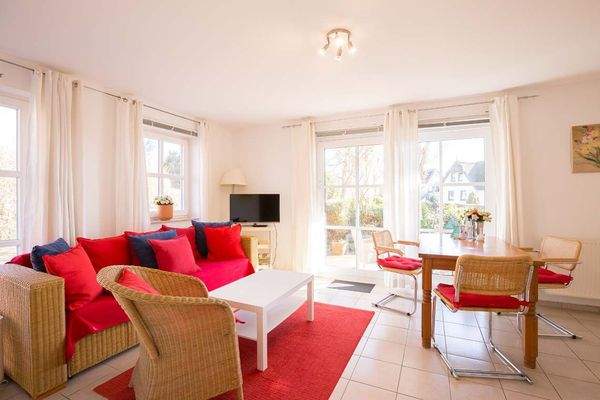 04 - ISA266 - Wohn- und Essbereich 1