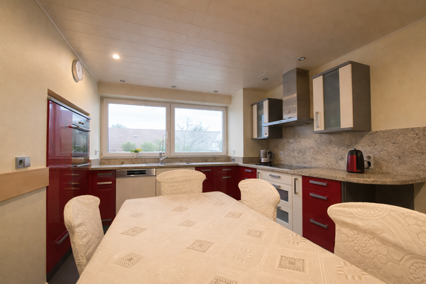 8e8e69fb-5bd6-43c9-9540-2fbeac6953a9