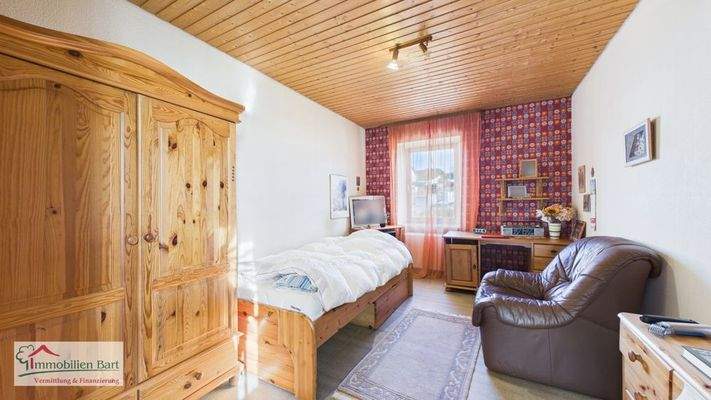 OG - zweites Schlafzimmer