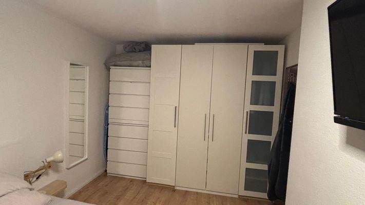 Schlafzimmer Schrankwand.jpeg
