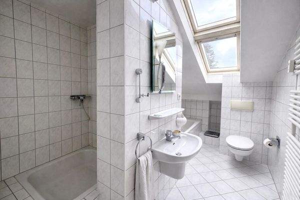 Badezimmer Ansicht III