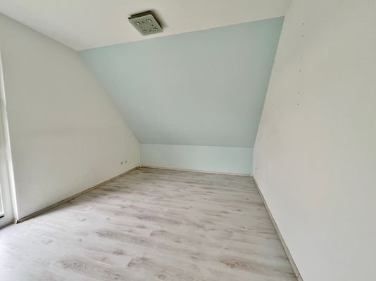 Kinder-/Gäste-/Arbeitszimmer II