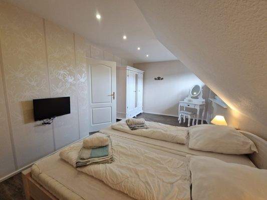 Schlafzimmer 1 Foto1.JPG