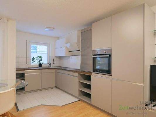 großer Küchenbereich