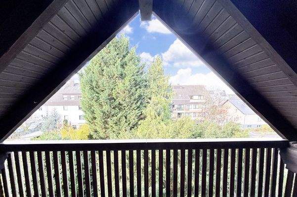 Blick Balkon Spitzboden
