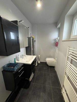 Badezimmer Ansicht 2