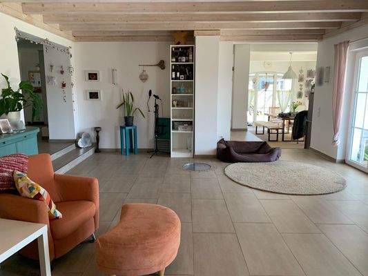 Wohnzimmer 1. Wohneinheit EG