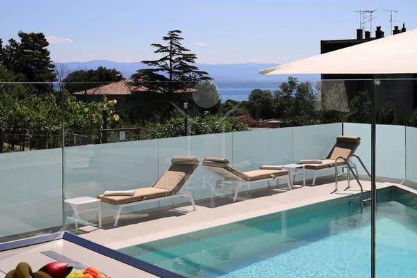  Ein herrlicher Pool schenkt erfrischende Harmonie