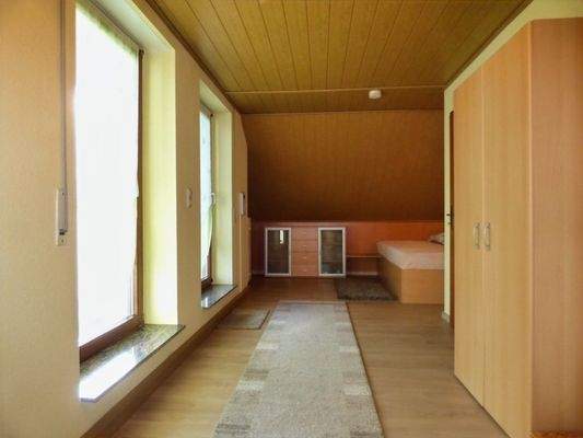 OG - Zimmer 5 Bild 2