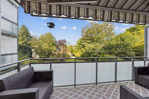 Balkon mit schönem Blick ins Grüne