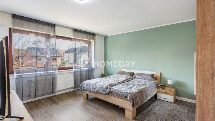 1. OG Schlafzimmer 1