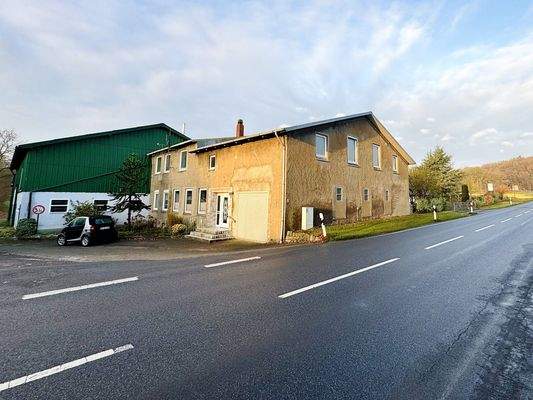 Außenanasicht Auffahrt 2