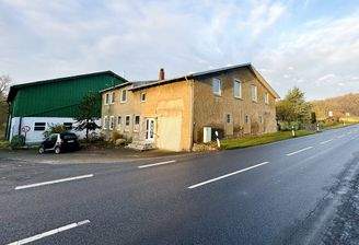 Außenanasicht Auffahrt 2