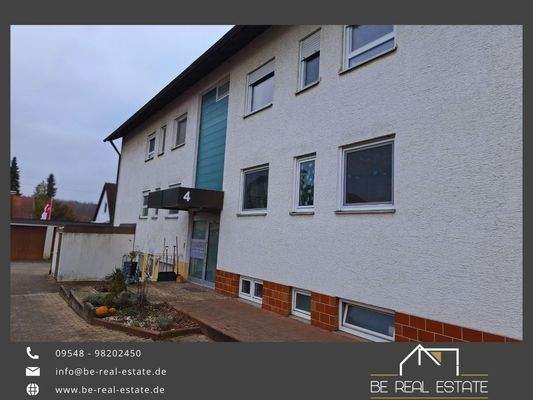 Hausansicht m. Eingang 