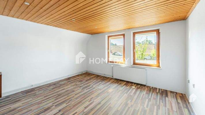 1. OG Schlafzimmer 1