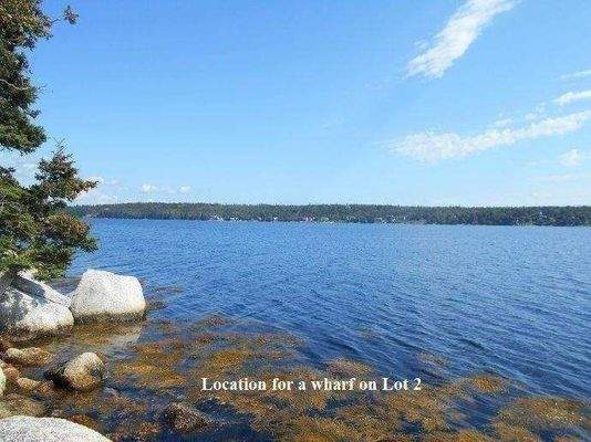 eine der Stellen für eine Bootsanlegestelle - Steg