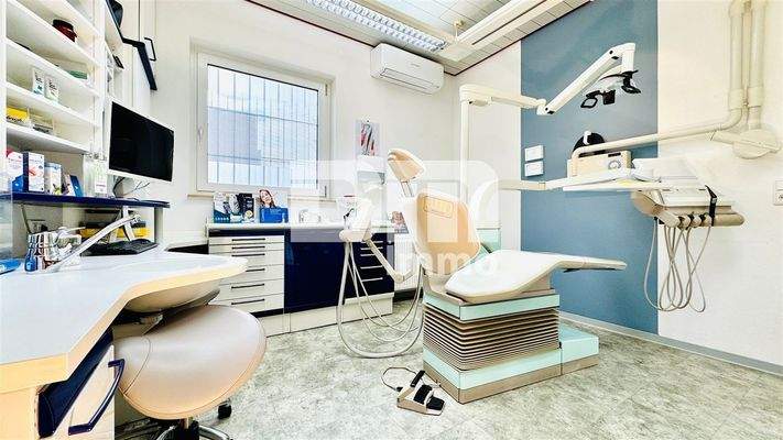 Einheit 1 Büro / Praxisraum groß