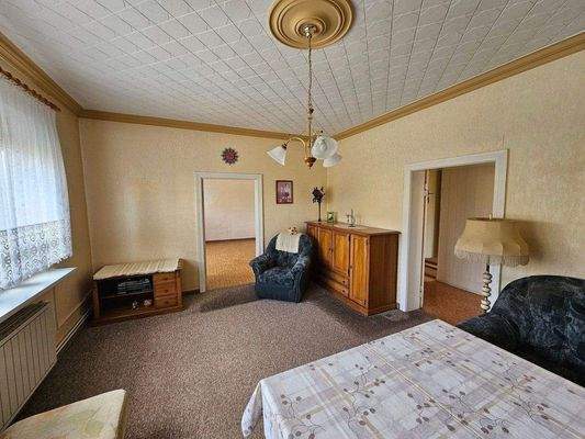 Blick von WZ 1 in den Flur und WZ 2.jpg