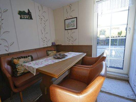 Essplatz mit Terrassenzugang