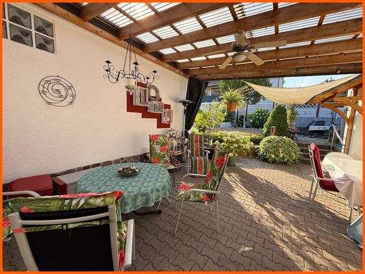 überdachter Freisitz