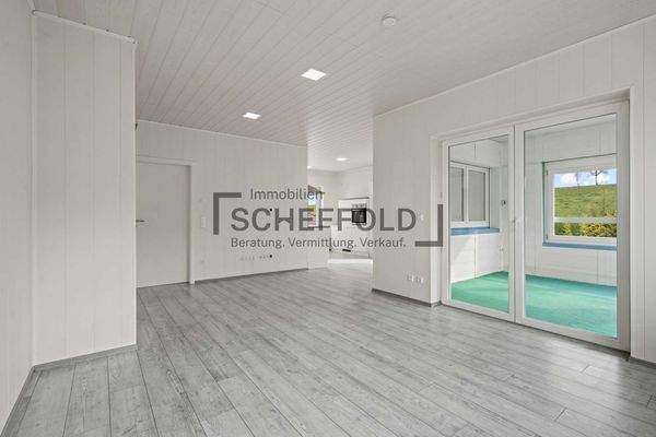 Wohnen/Essen Neubauwohnung DG 