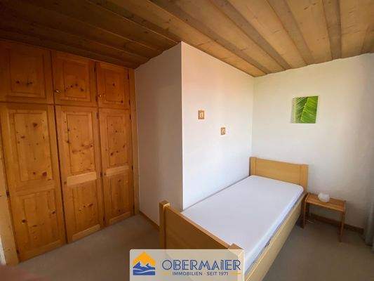 Schlafzimmer-mit-Einbauschrank