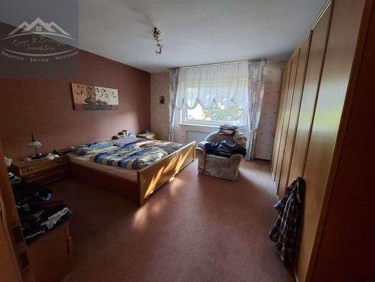 29 Schlafzimmer Whg. 3 OG Haus II
