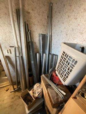 Noch unsanierter Bereich im Erdgeschoss und Nebengebäude (5).jpg