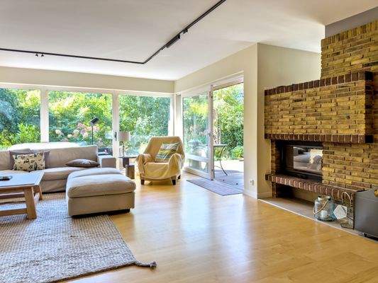 Wohnzimmer mit Terrassenzugang