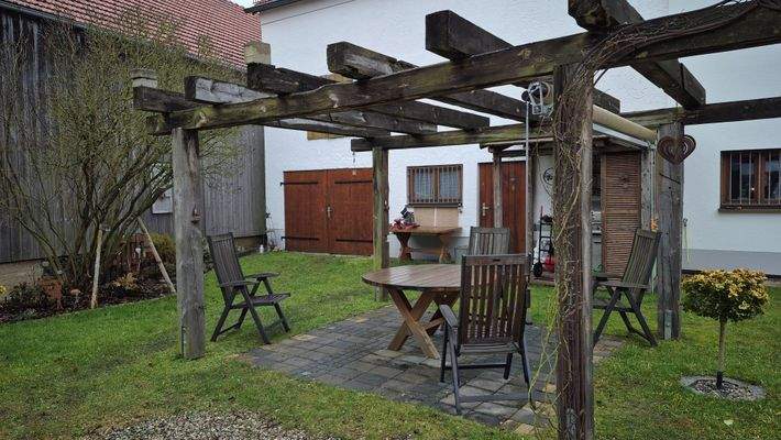 Garten-mit Grillplatz