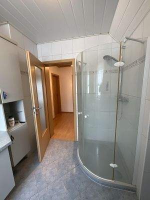 Badezimmer DG Ansicht 2