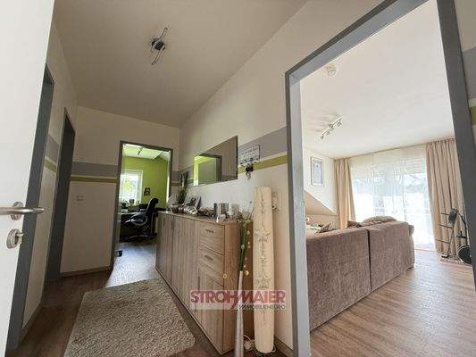 20250507_092351531_iOS