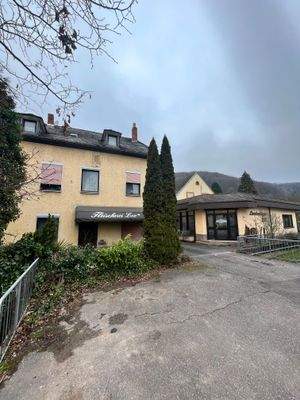 Ansicht Wohnhaus und Metzgerei